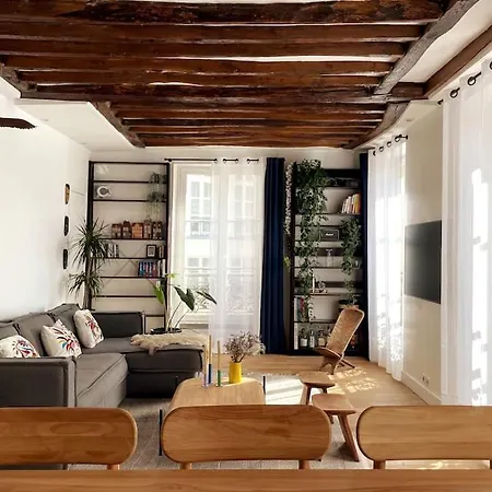 Apartment Place Des Vosges, 1 4 P *