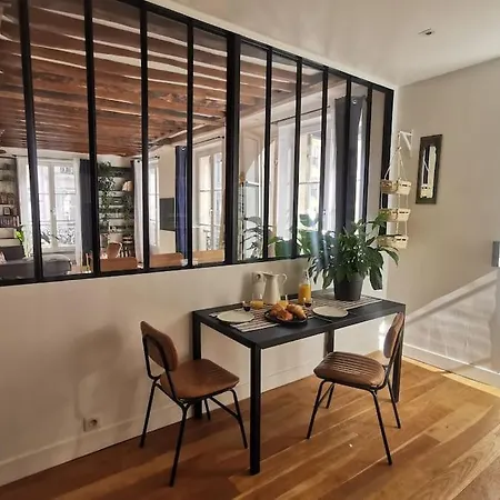 Place Des Vosges, 1 4 P Apartment Paris