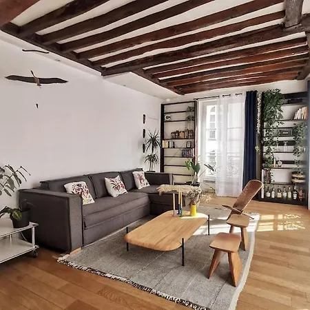 Apartment Place Des Vosges, 1 4 P *
